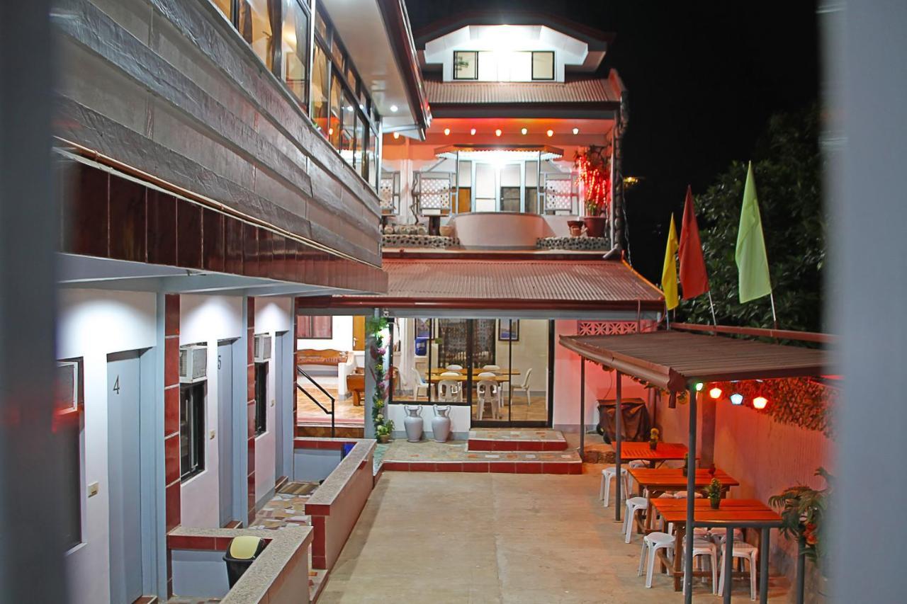Mario'S Travellers Inn Corón Exterior foto
