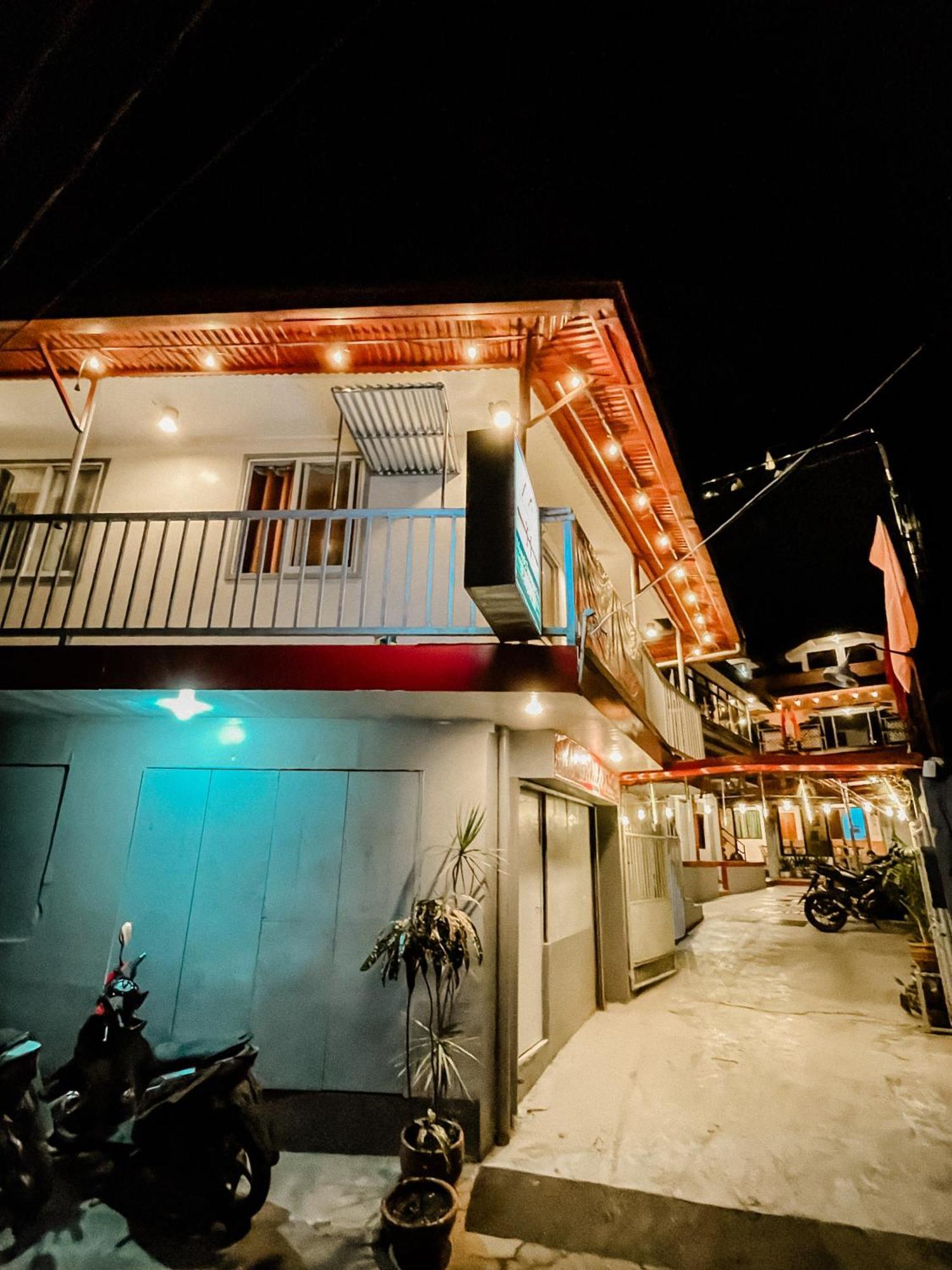 Mario'S Travellers Inn Corón Exterior foto
